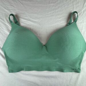 Pink Victorias Secret Wireless Push Up Bra. Size L-DD